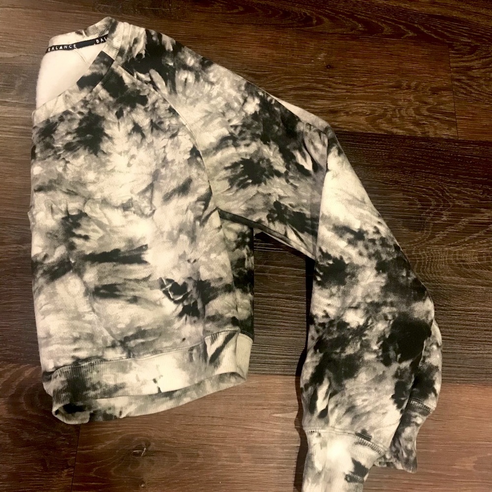 Balance Athletica crew neck
